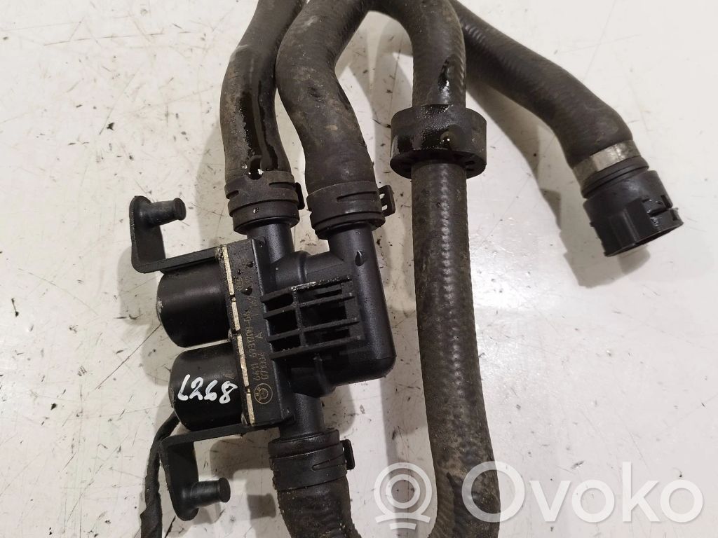 BMW 5 E60 E61 Apsildes radiatora vārsts (-i) 