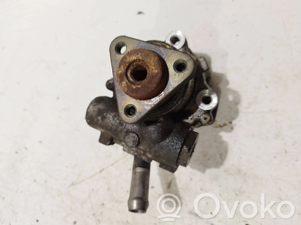 BMW 1 E81 E87 Power steering pump 