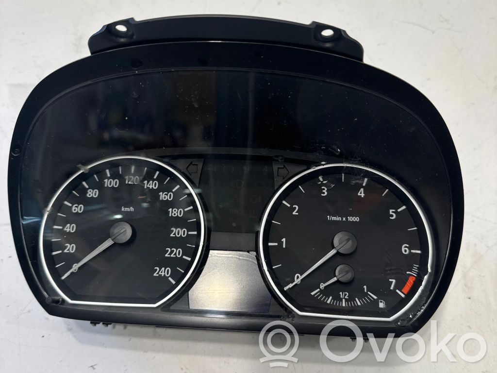 BMW 1 E81 E87 Licznik / Prędkościomierz 