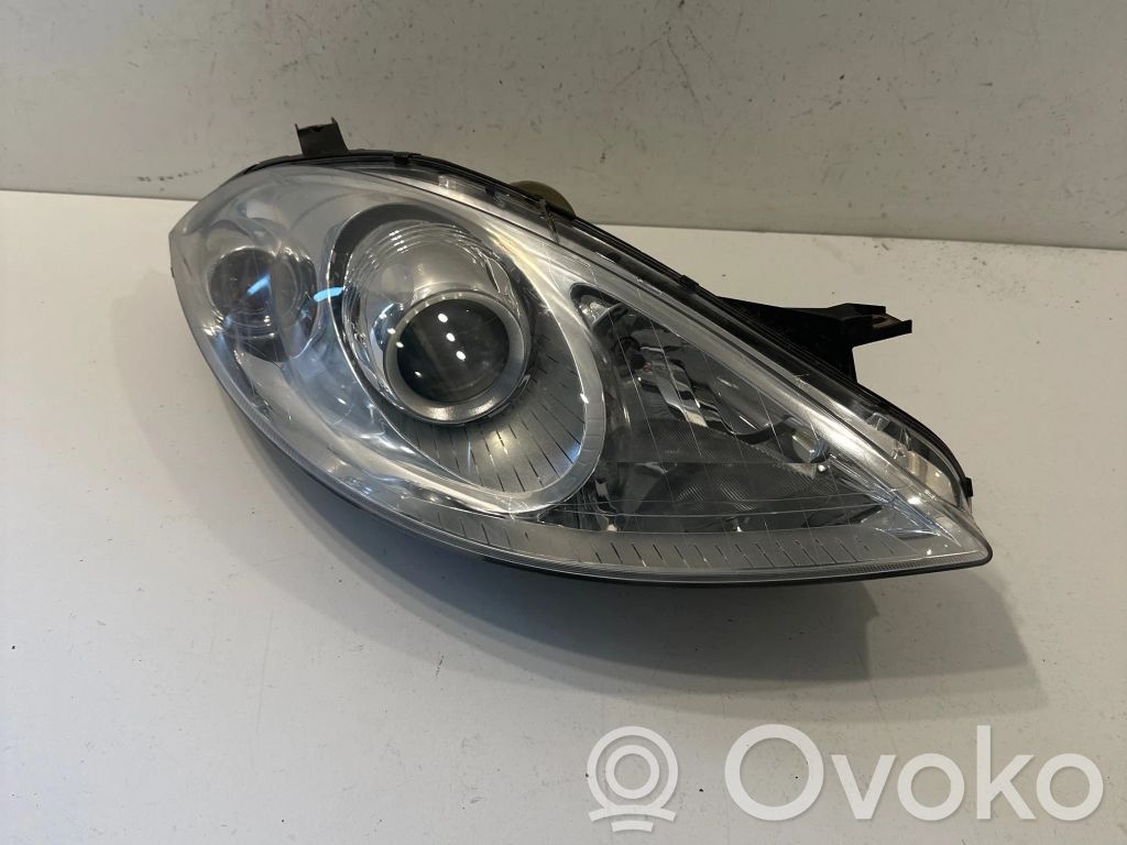 Mercedes-Benz A W169 Lampa przednia 