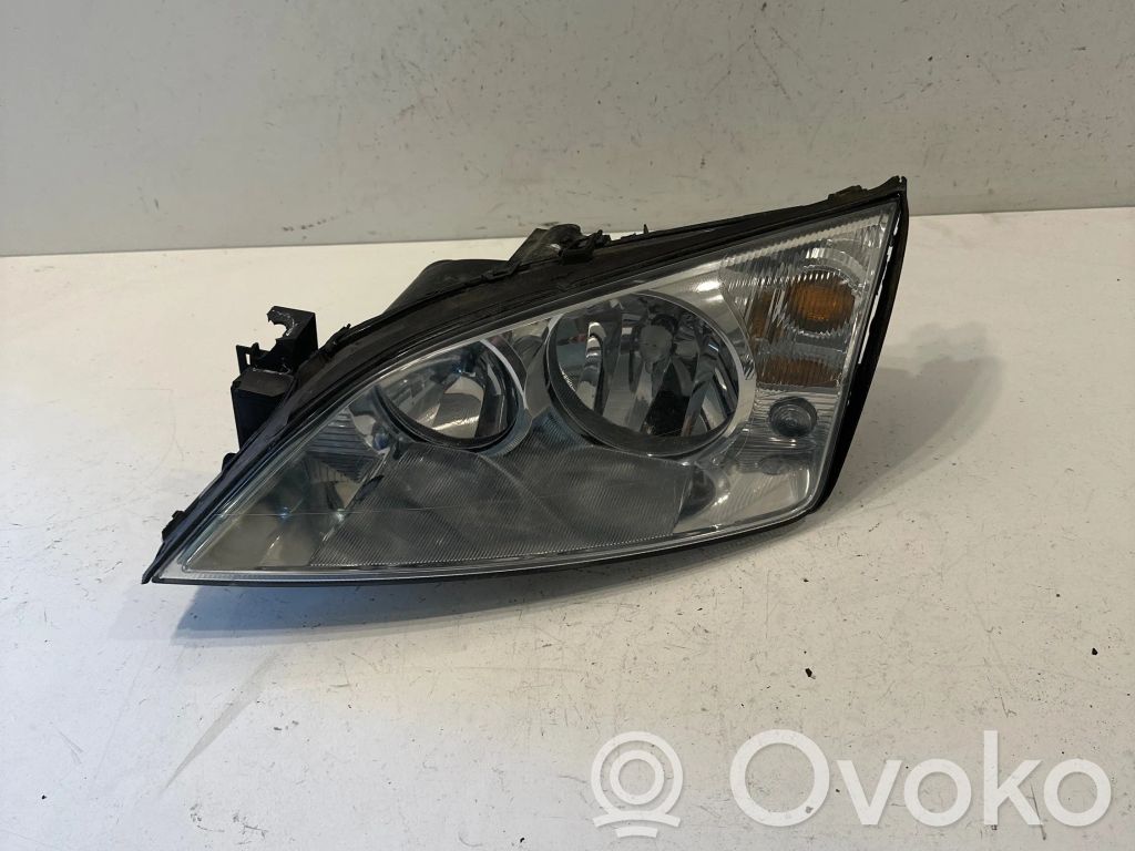 Ford Mondeo Mk III Lampa przednia 