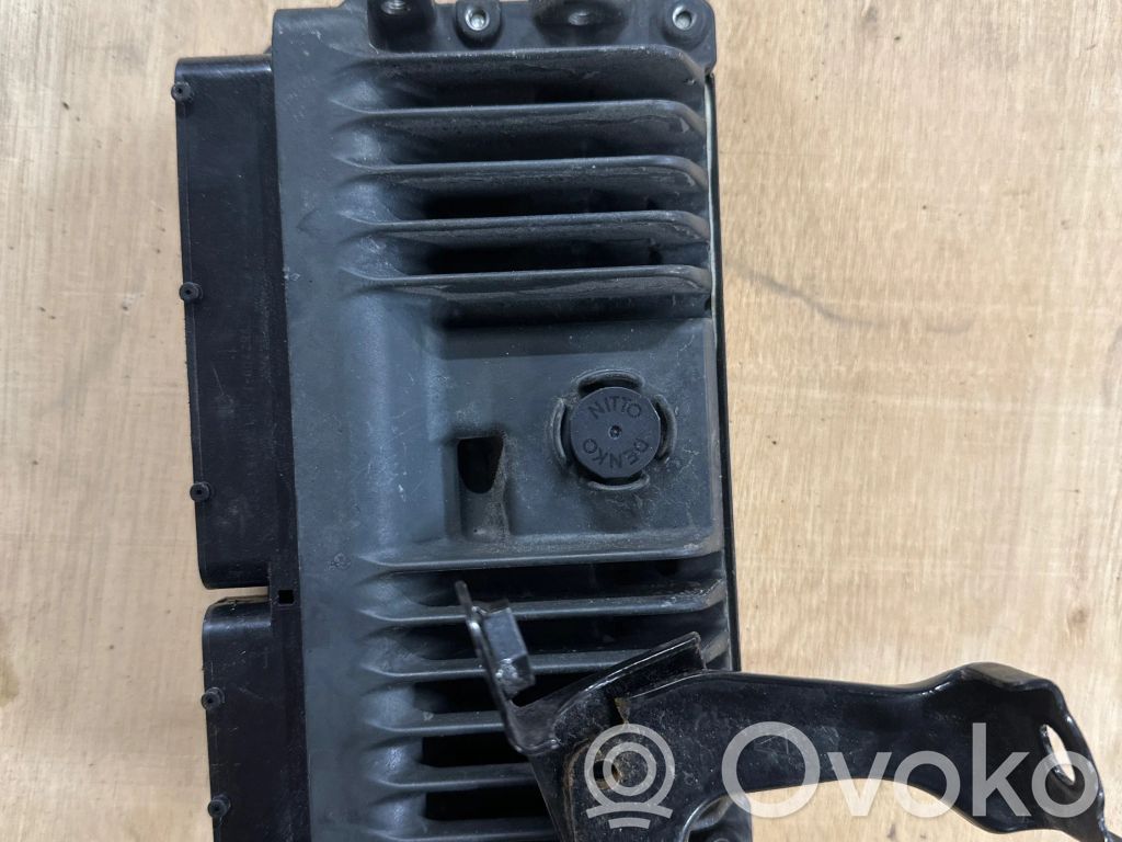 Toyota Yaris XP210 Engine control unit/module 