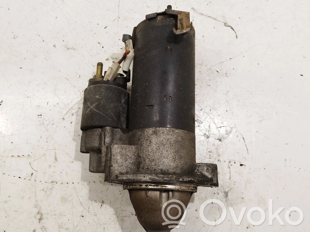 Motor de arranque   068911024F