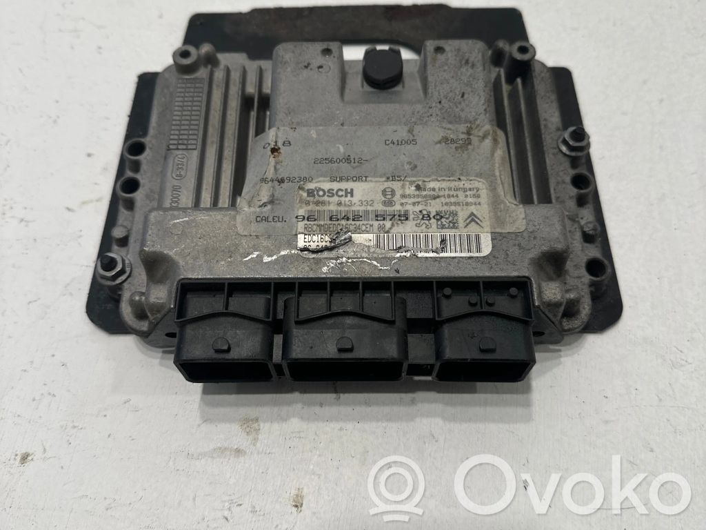 Sterownik / Moduł ECU   0281013332,225600512,9653958980