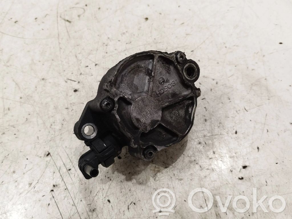 Peugeot 308 Vacuum pump 