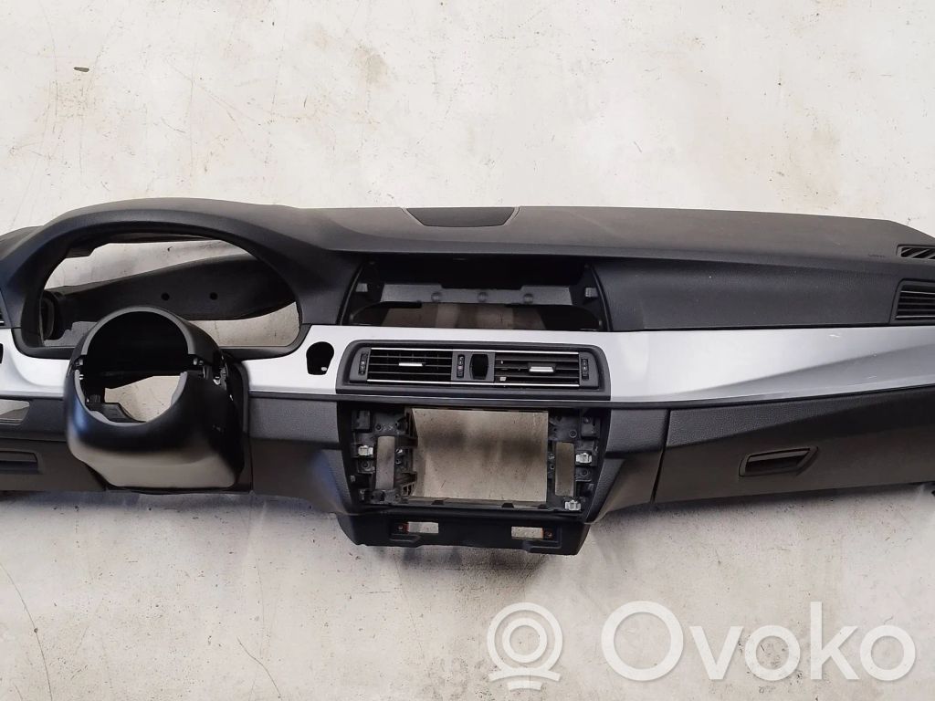 BMW 5 F10 F11 Bord 