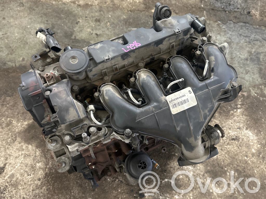 Variklis   D4204T,7G9Q6L084FB,6906047