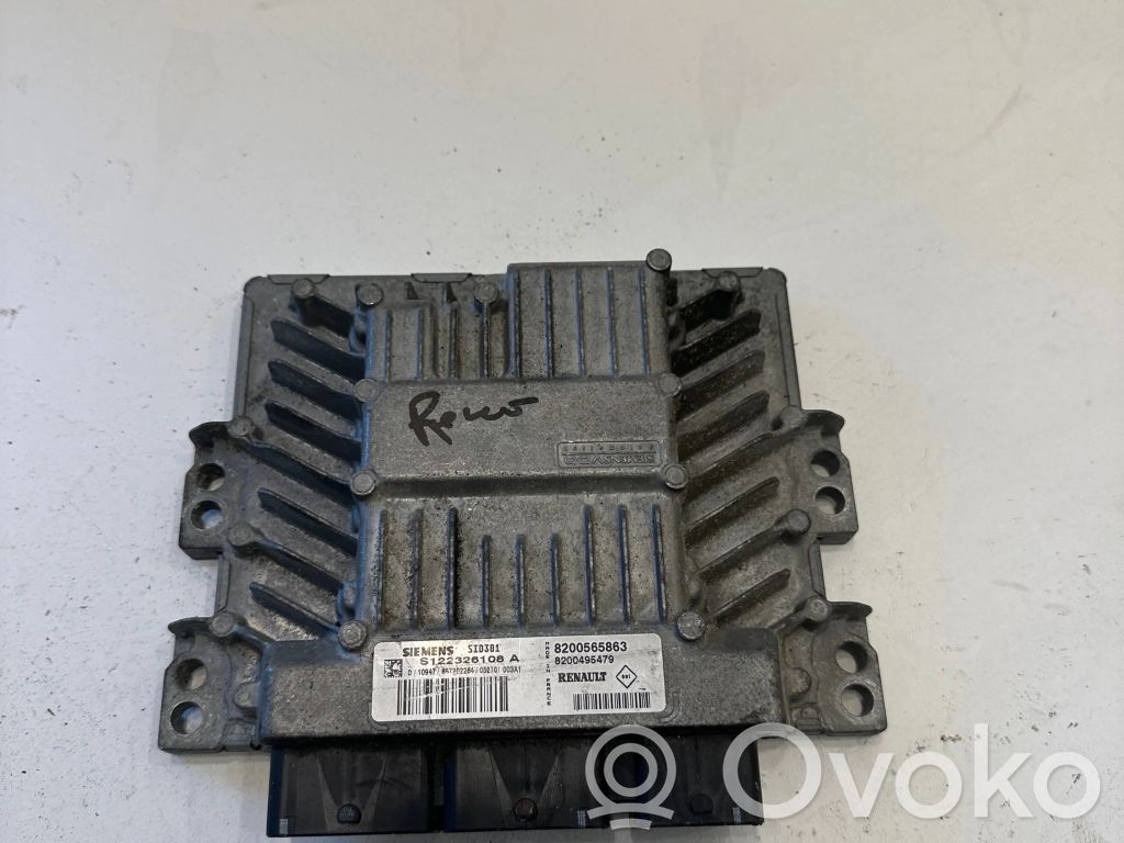 Renault Megane II Engine control unit/module 