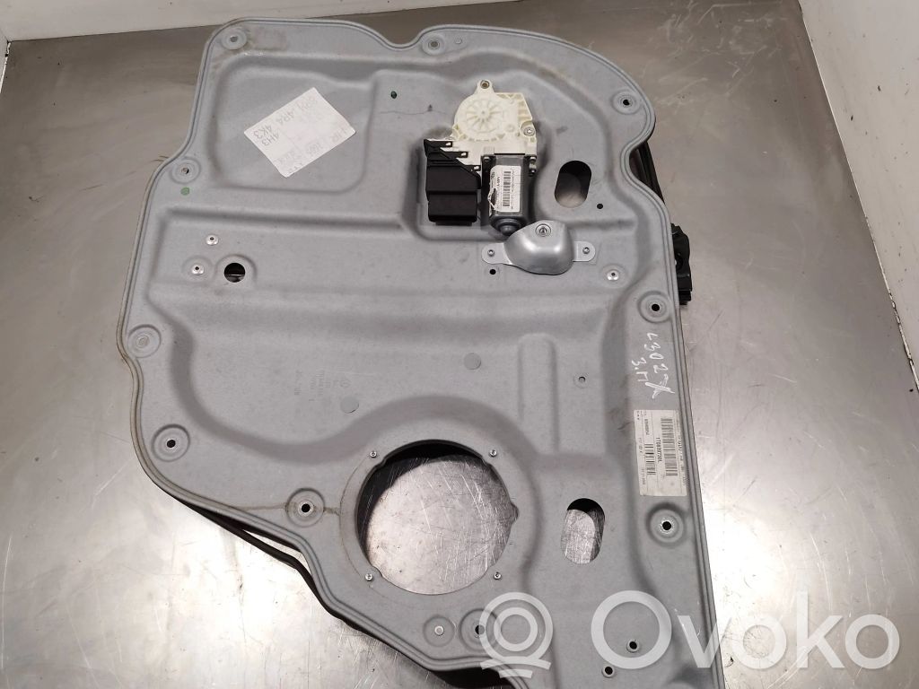 Volkswagen Touran I Macara geam ușă spate cu motor 