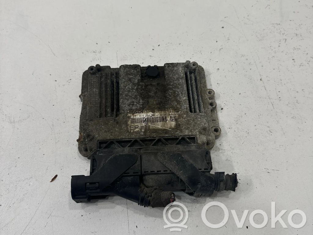 Opel Zafira B Engine control unit/module 