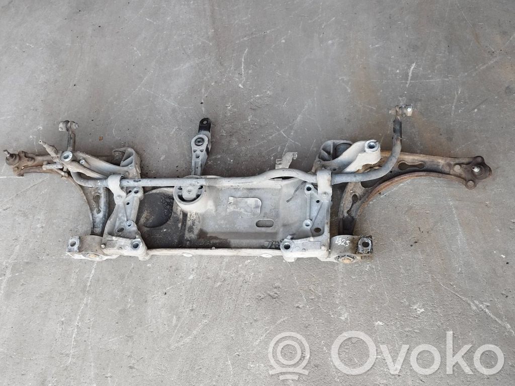 Volkswagen Touran I Front subframe 