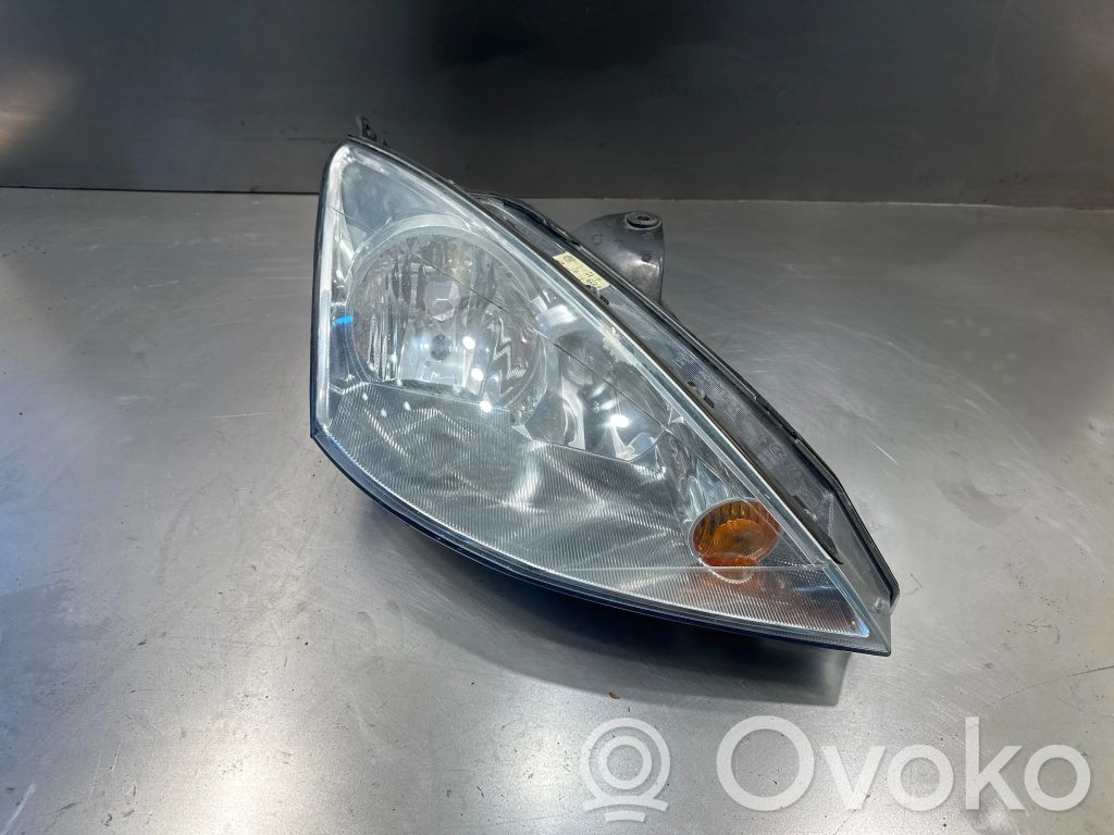 Ford Focus Scheinwerfer 
