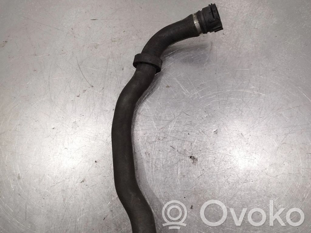 BMW X3 E83 Engine coolant pipe/hose 