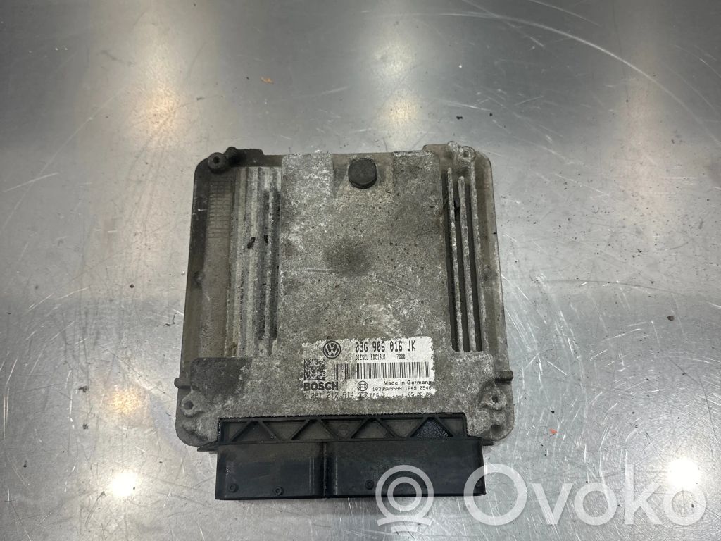 Volkswagen Jetta V Engine control unit/module 
