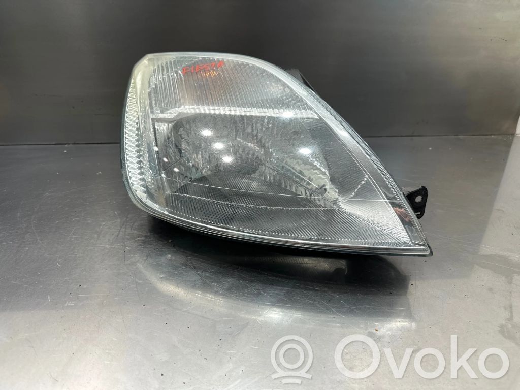 Ford Fiesta Phare frontale 
