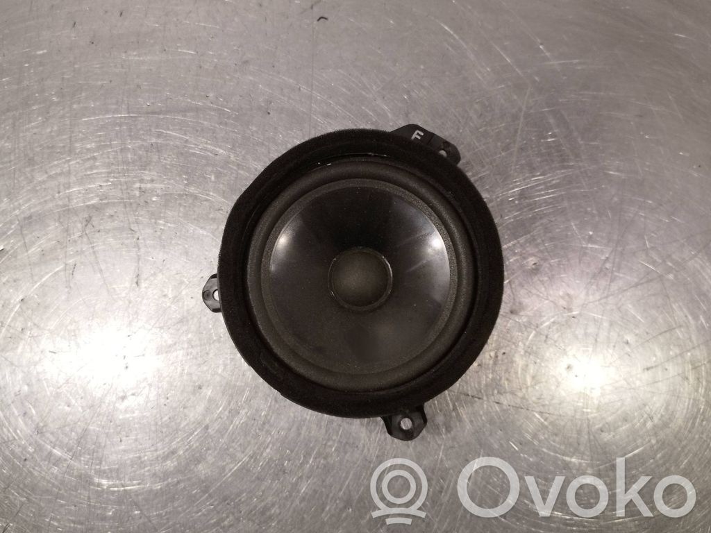 Subaru Legacy Altavoz de la puerta delantera 