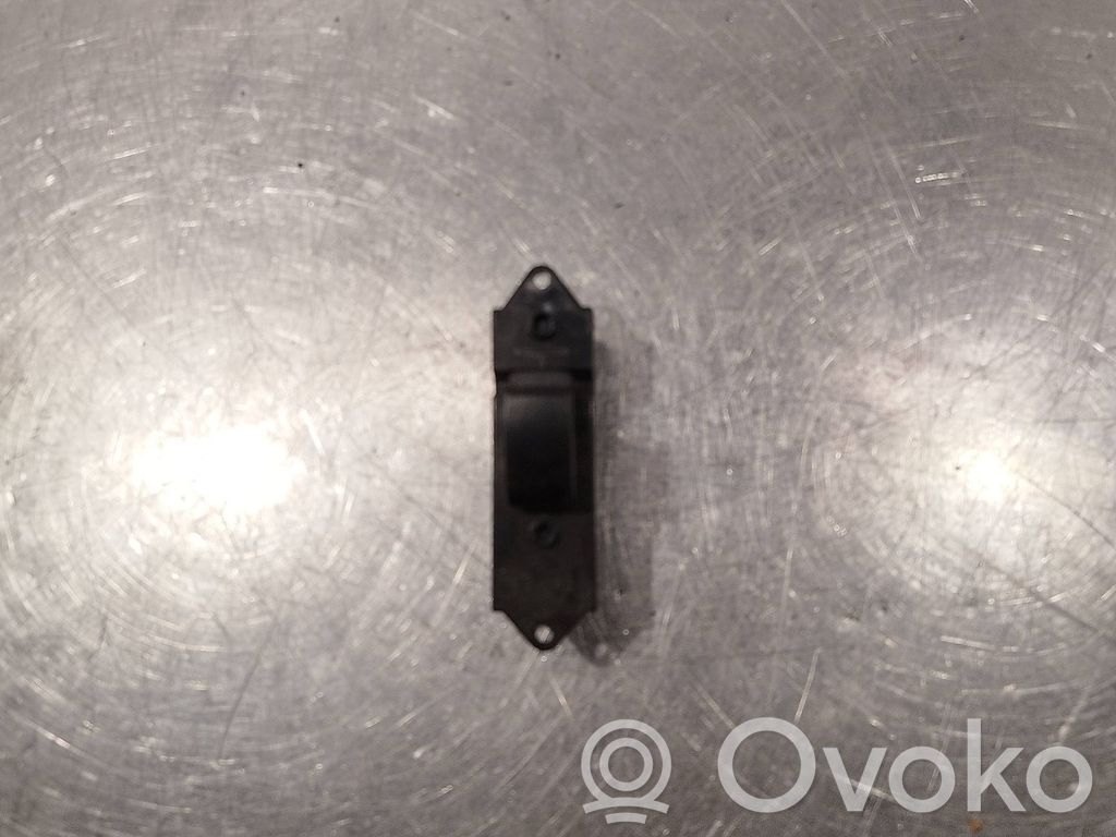 Mitsubishi Outlander Electric window control switch 