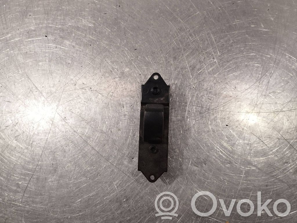 Mitsubishi Outlander Electric window control switch 