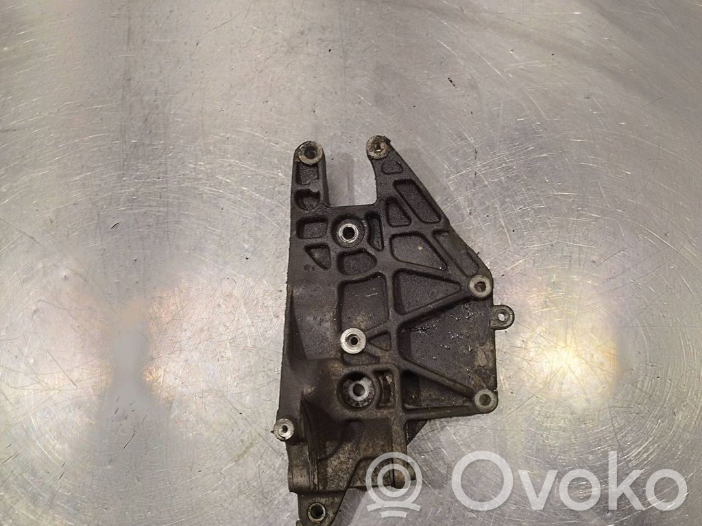 Fiat Doblo Generator/alternator bracket 