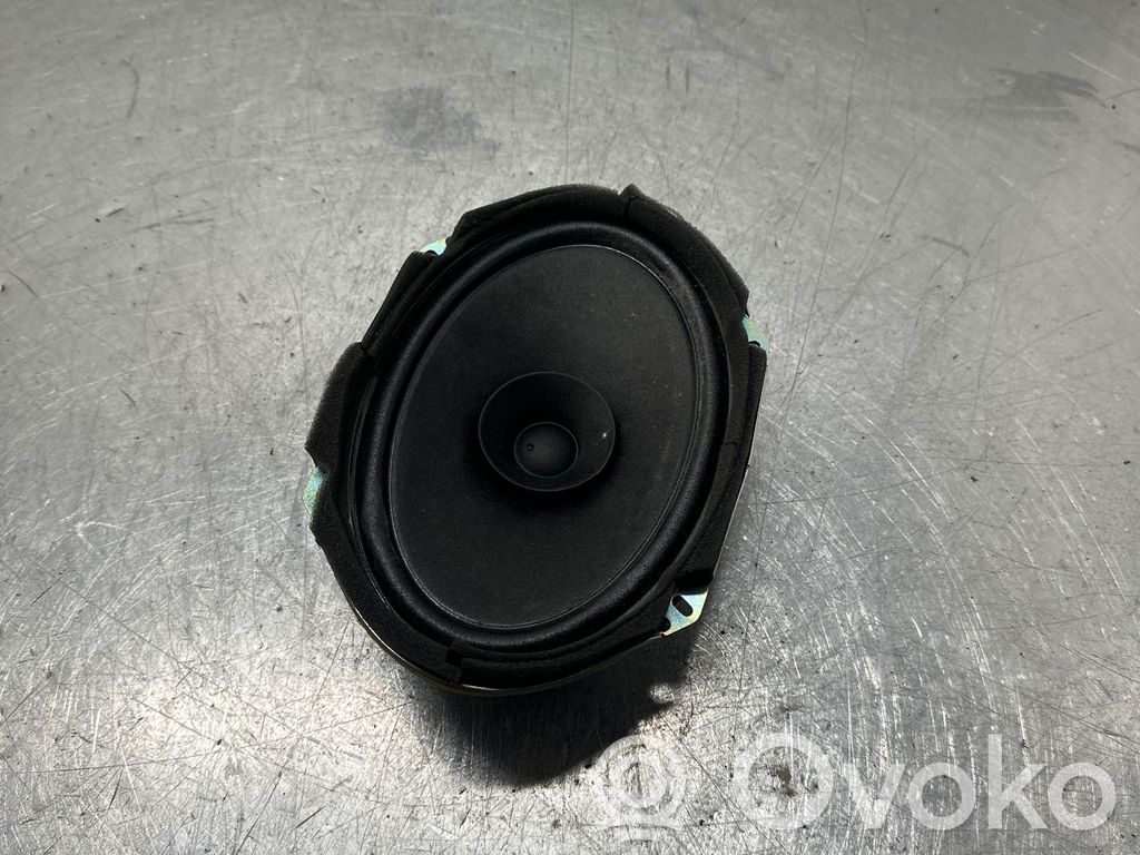 Mazda 5 Громкоговоритель (громкоговорители) в передних дверях 