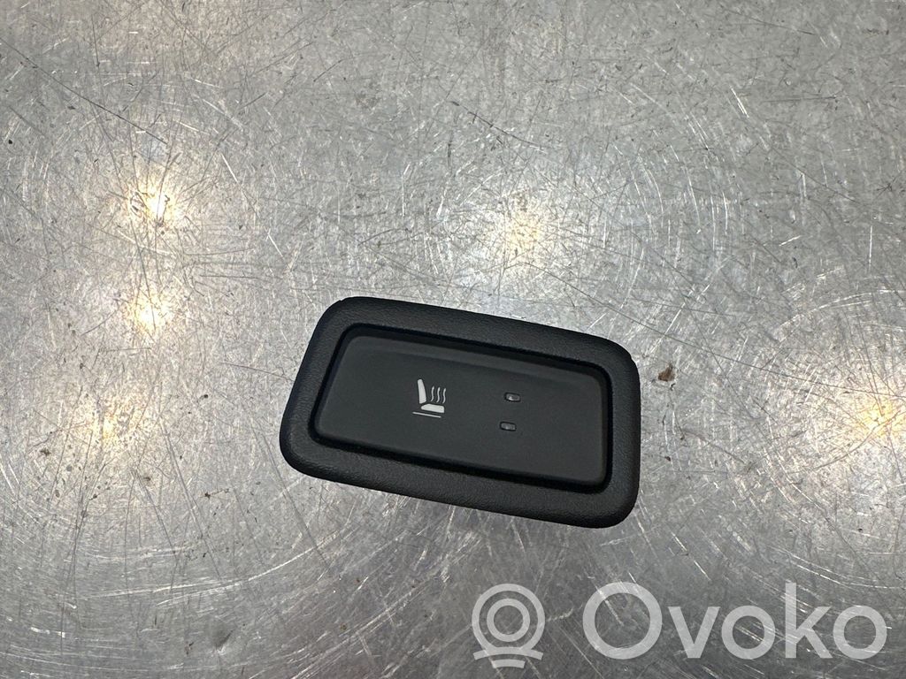 Renault Kadjar Interrupteur de siège chauffant 