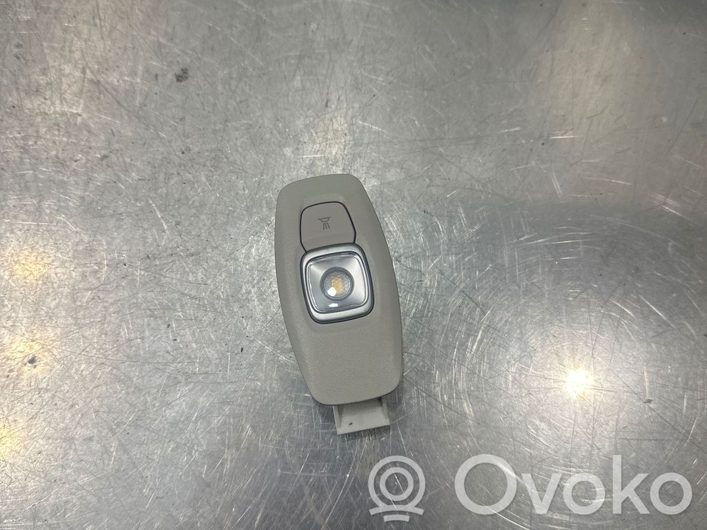 Renault Kadjar Wewnętrzna lampka bagażnika 
