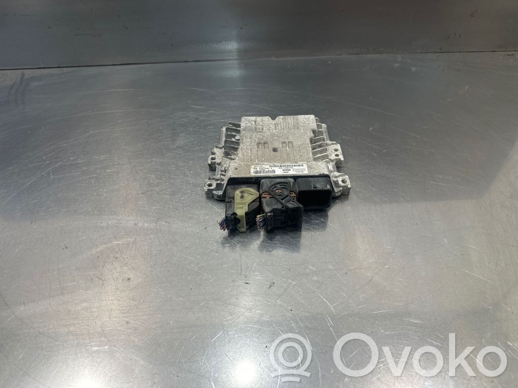 Ford Focus Engine control unit/module 
