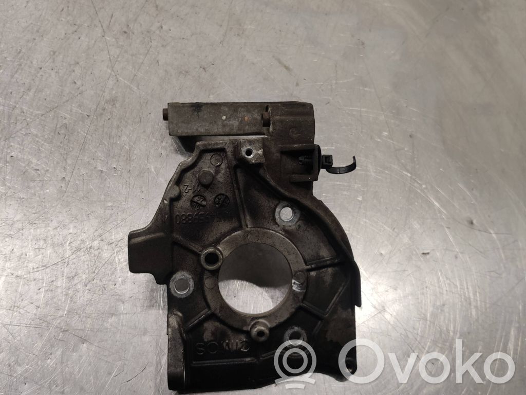 Peugeot 207 Fuel pump bracket 