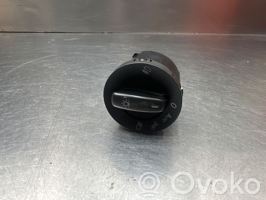 Volkswagen PASSAT B6 Interruptor de luz 