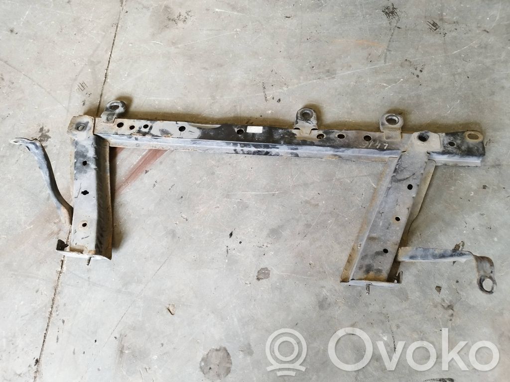Radiator support slam panel bracket
