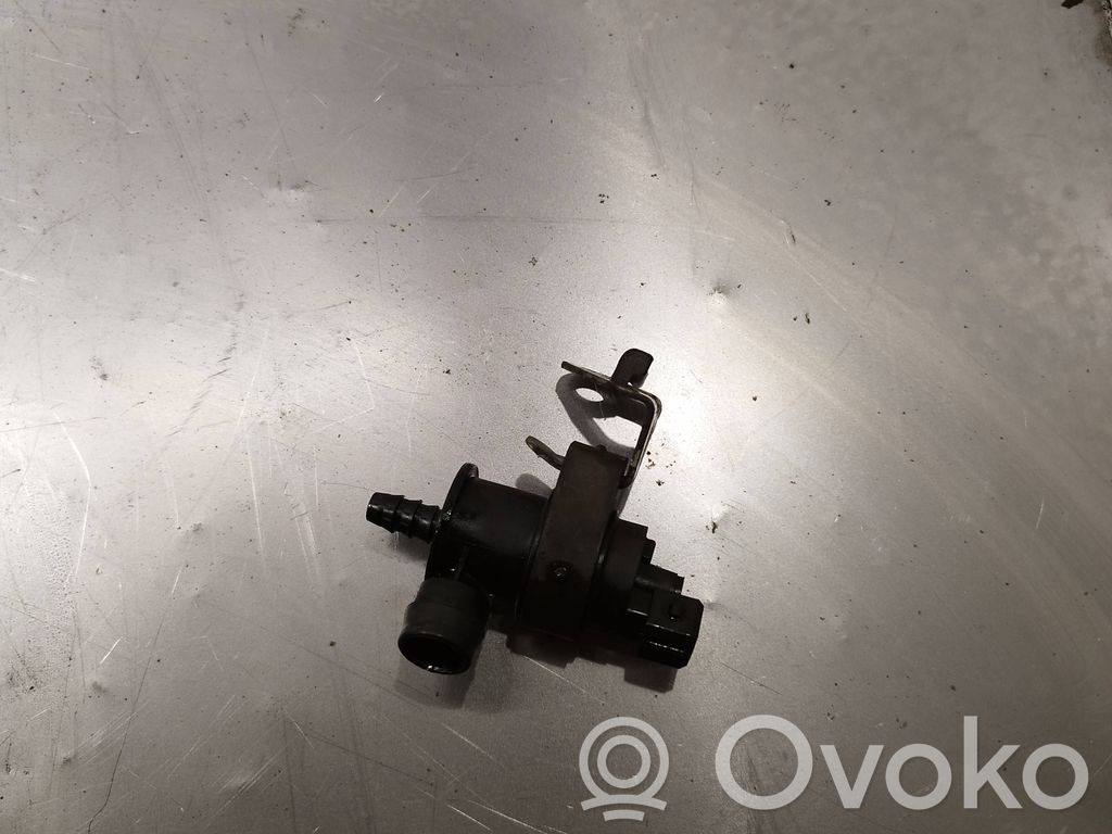 Volvo V70 Válvula de vacío 