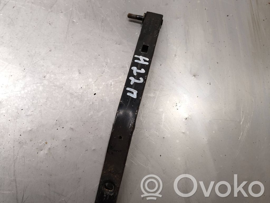Radiator support slam panel bracket   8K0805528A