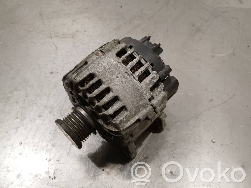 Audi A4 S4 B8 8K Generatorius 