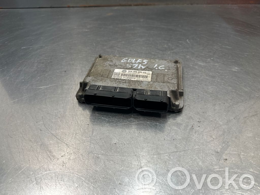 Volkswagen Golf V Engine control unit/module 