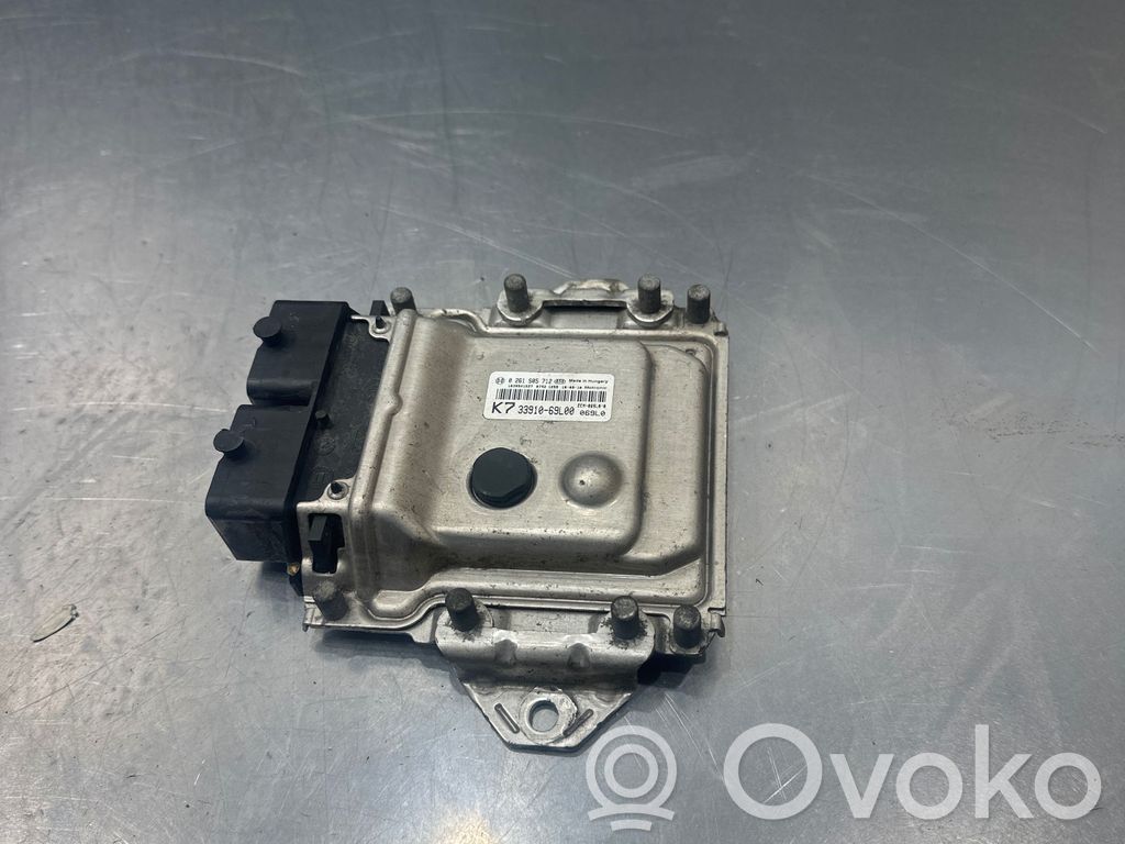 Suzuki Swift II Engine control unit/module 
