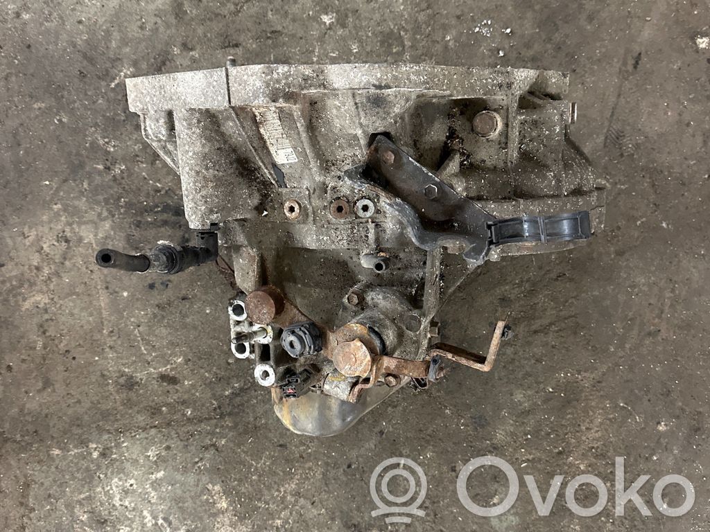 Suzuki SX4 Cutie viteze manuală cu 5 trepte 