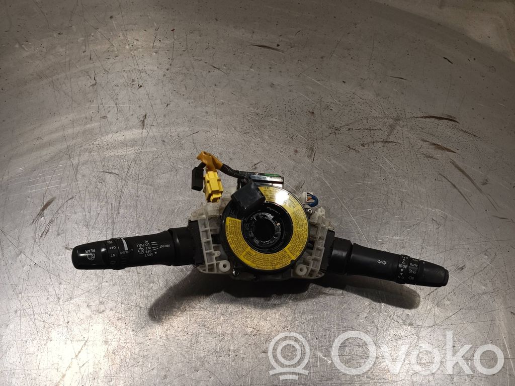 Mitsubishi Outlander Interruptor/palanca de limpiador de luz de giro 