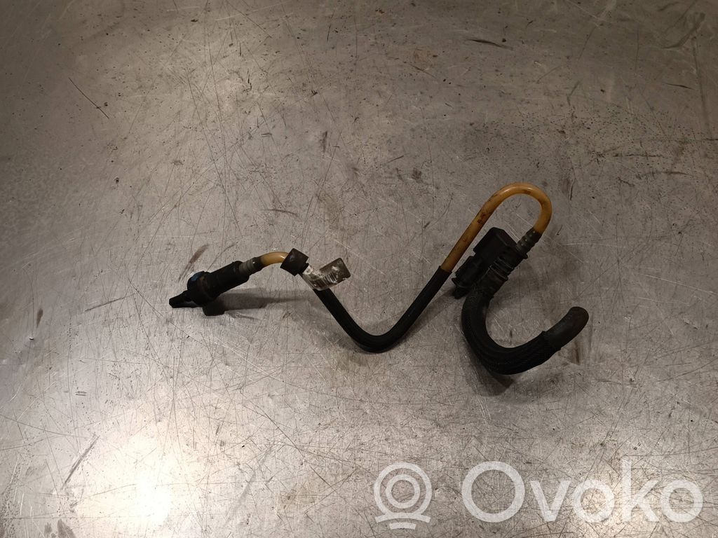 BMW X1 E84 Fuel line pipe 