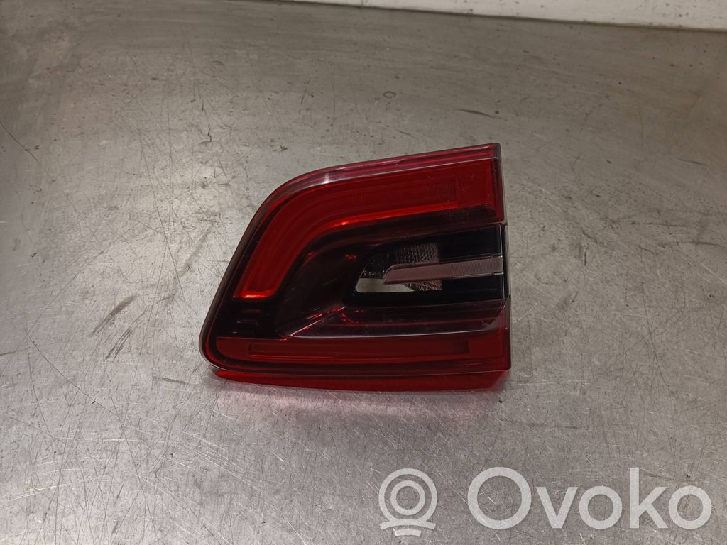 Renault Kadjar Tailgate rear/tail lights 