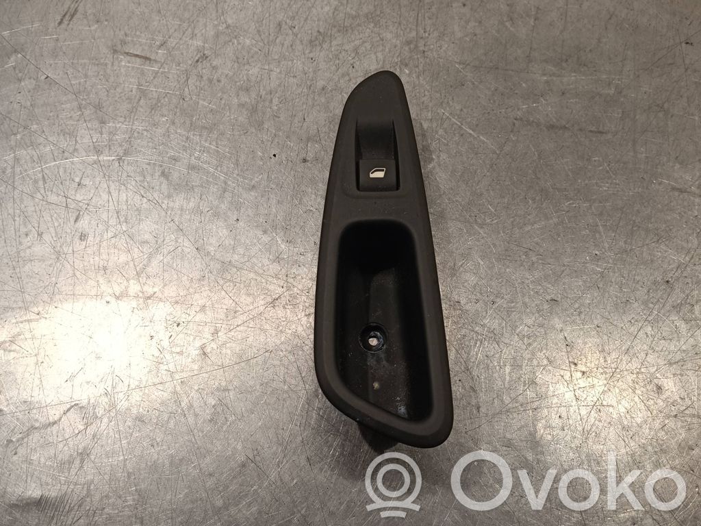 Peugeot 308 Electric window control switch 