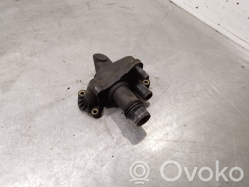 Land Rover Discovery 3 - LR3 Termostaatin kotelo (käytetyt) 