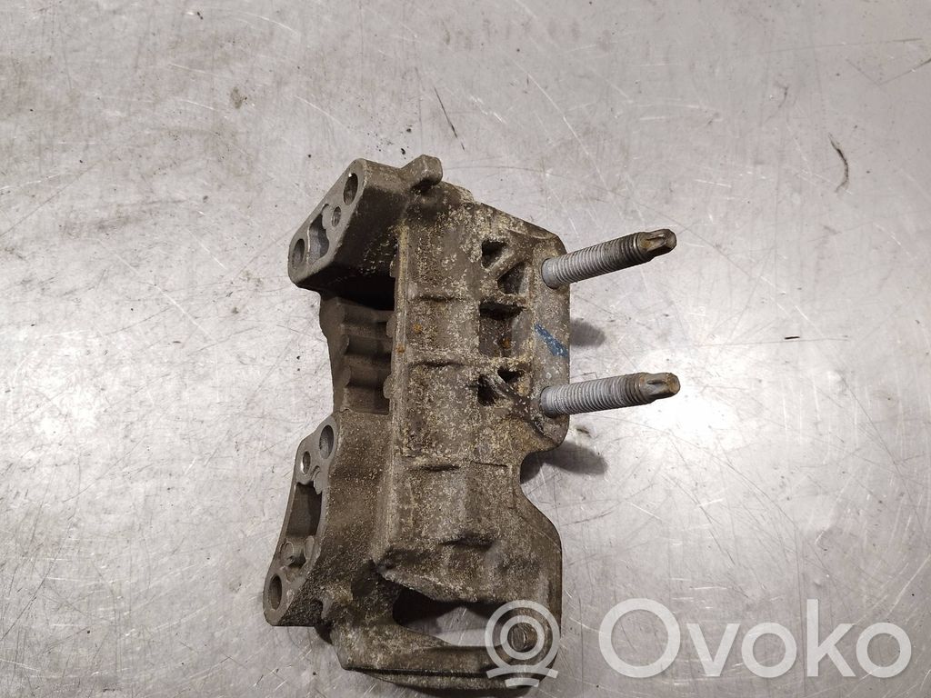 Engine mounting bracket   326C29