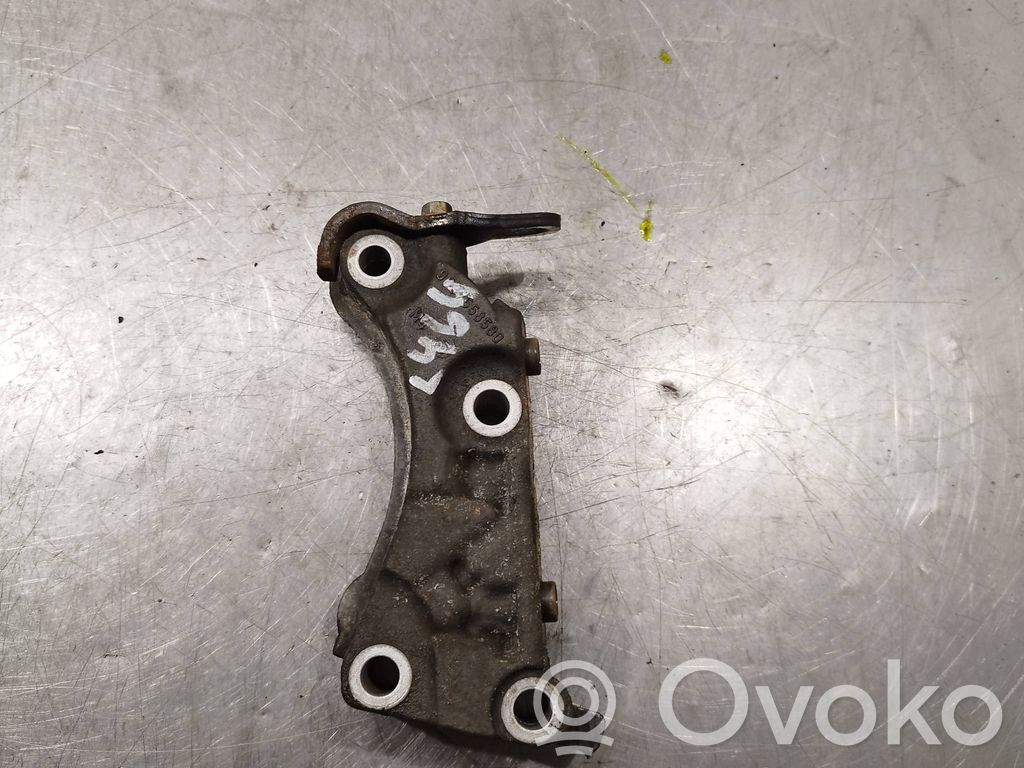 Peugeot 208 I Engine mounting bracket 
