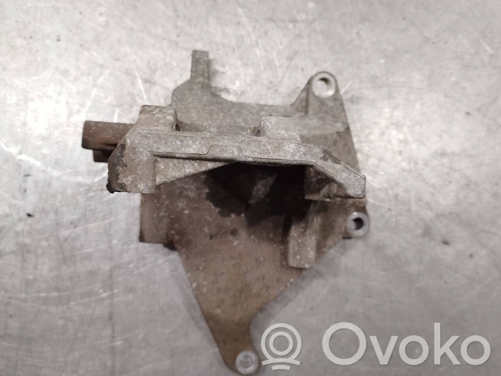 Subaru Forester SG A/C compressor mount bracket 
