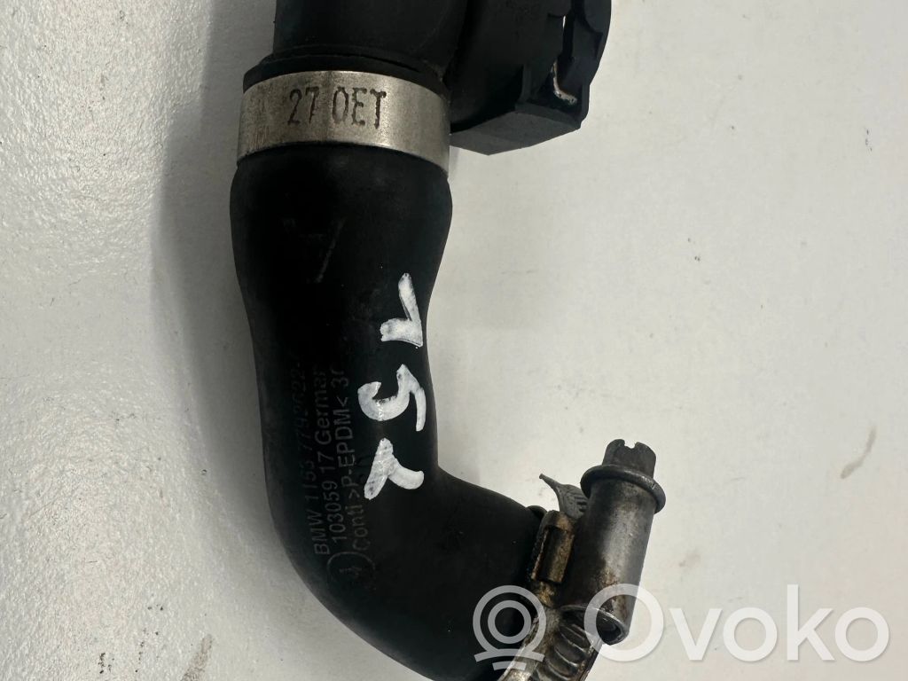 BMW 5 E60 E61 Engine coolant pipe/hose 