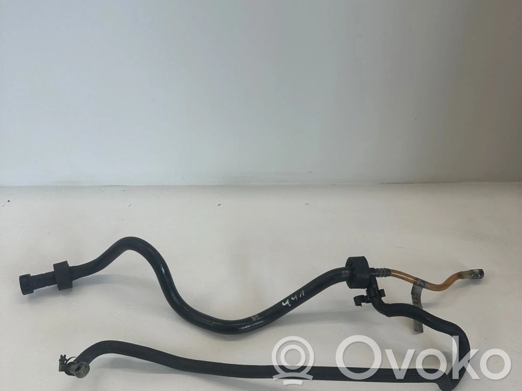 BMW 3 E90 E91 Fuel line/pipe/hose 