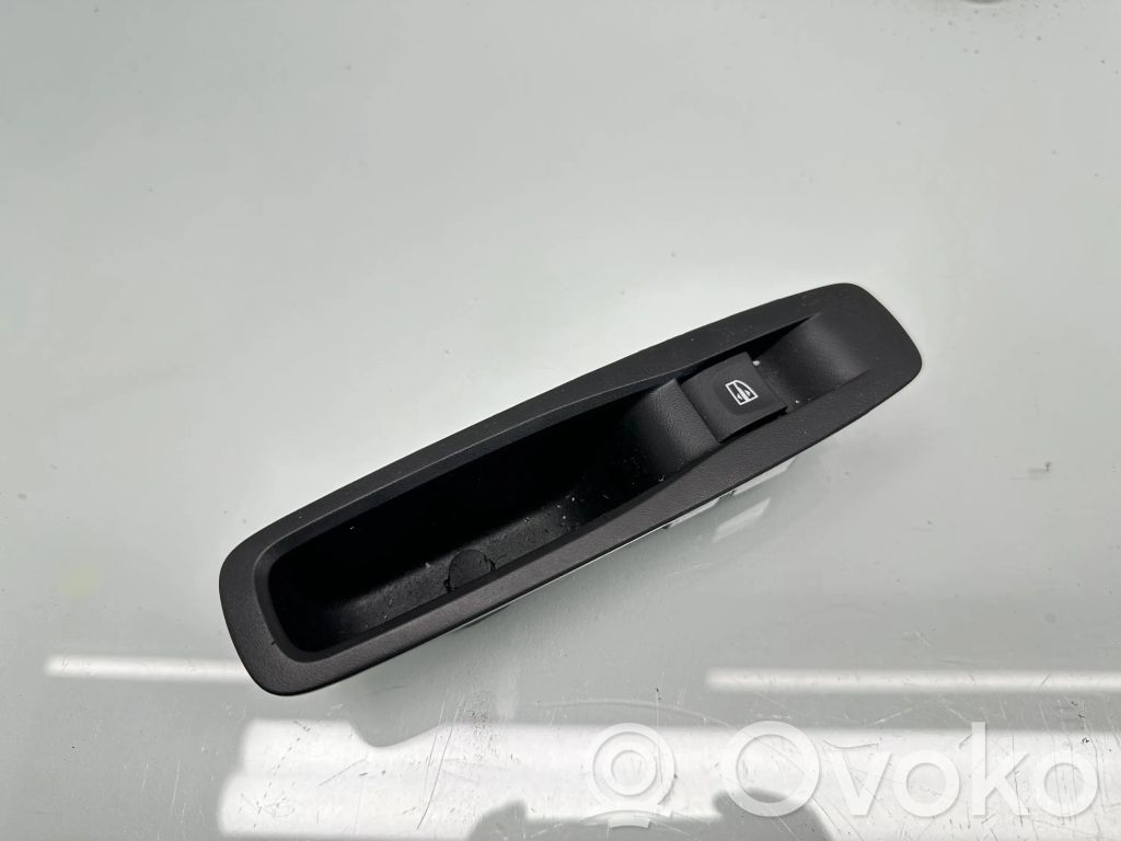 Renault Megane IV Electric window control switch 