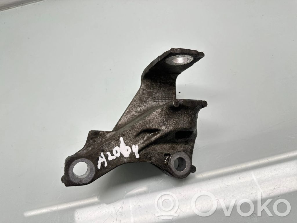 Renault Megane IV Engine mounting bracket 