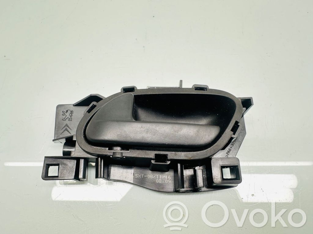 Manecilla interna puerta delantera   965555