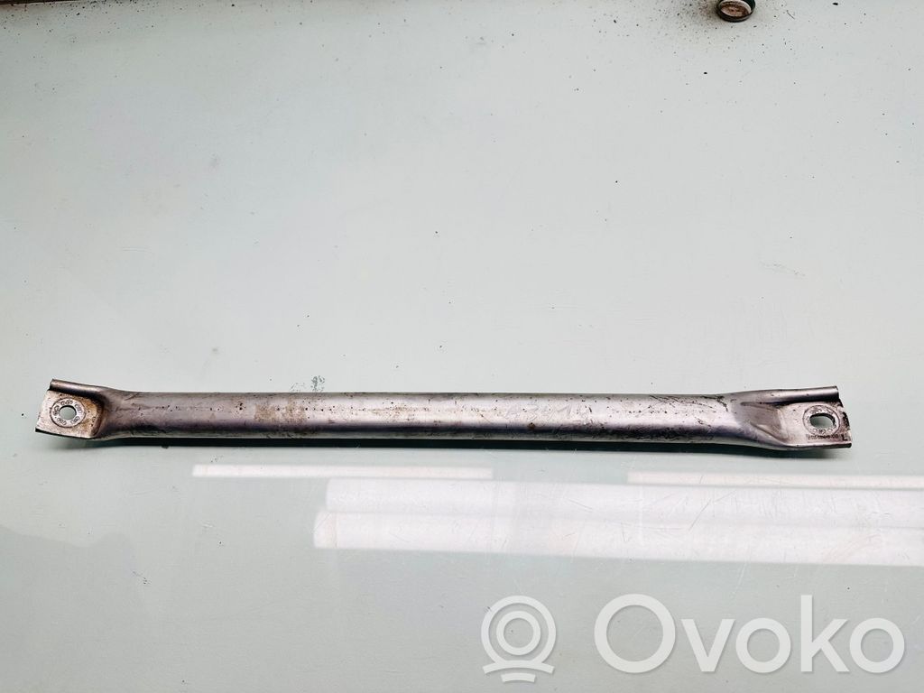 BMW X5 F15 Kita variklio skyriaus detalė 